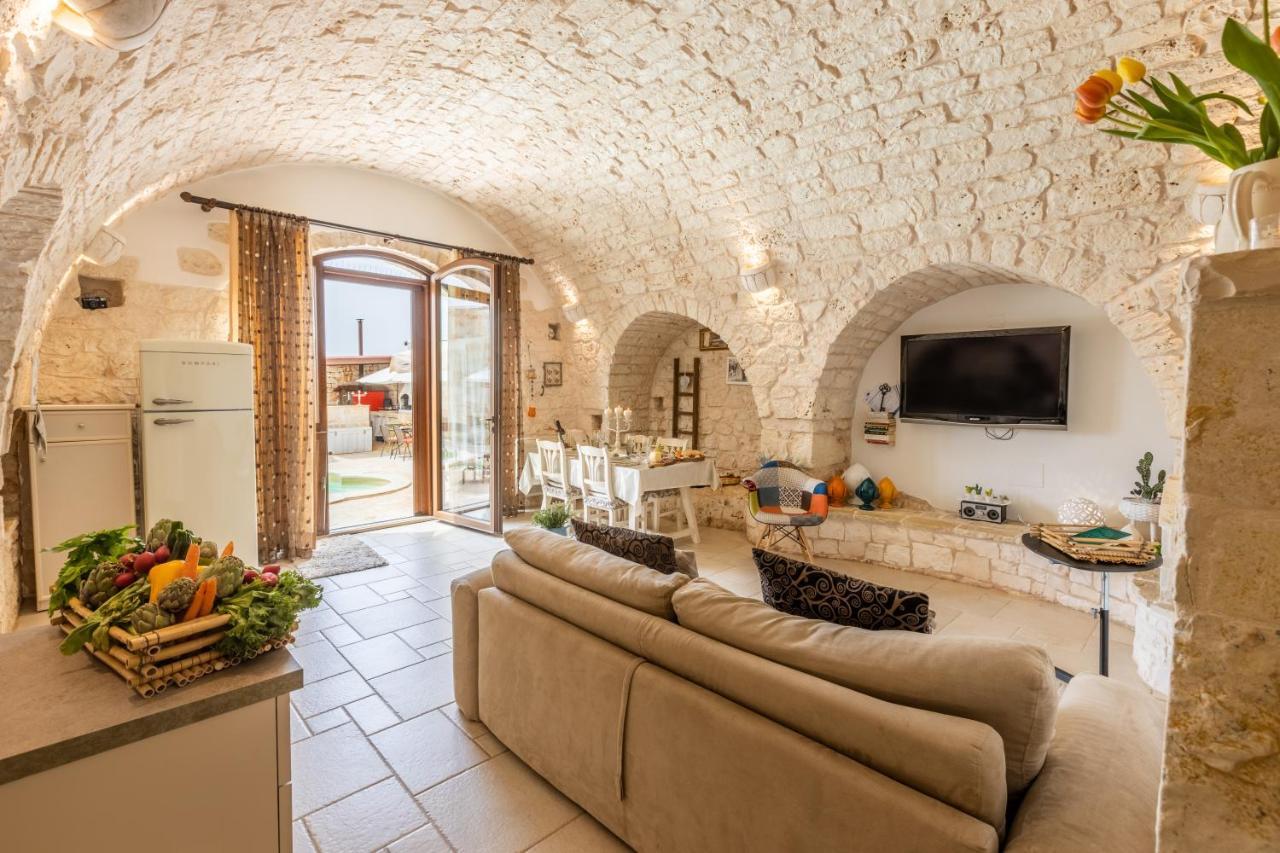 Casale Citrignano With Pool Villa Ostuni Bagian luar foto
